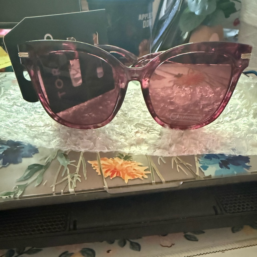 Torrid Oversized Pink Tortoise Sunglasses